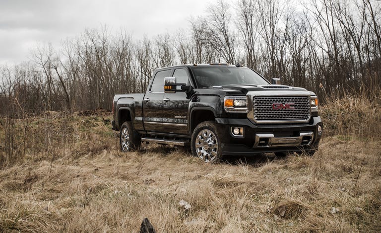 2017 GMC Sierra 2500HD / 3500HD Review, Pricing, and Specs