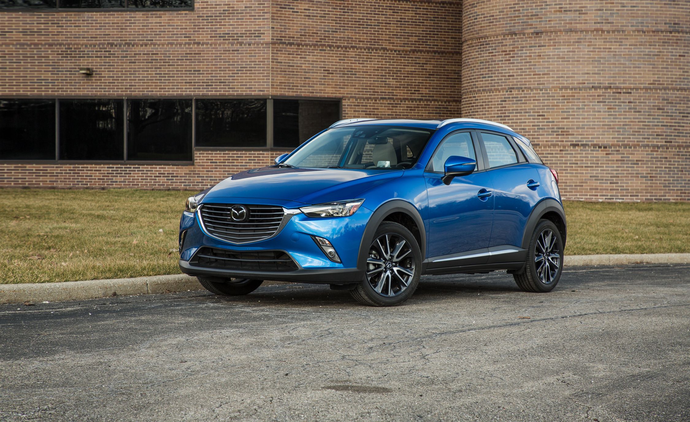 2017 Mazda CX-3 Review, Pricing, and Specs