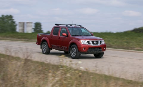 2017 Nissan Frontier driving 2017 nissan frontier