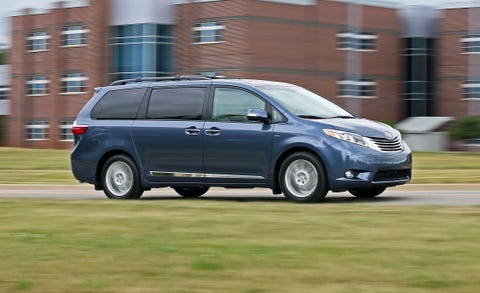 2017 Toyota Sienna Driving 2017 toyota sienna