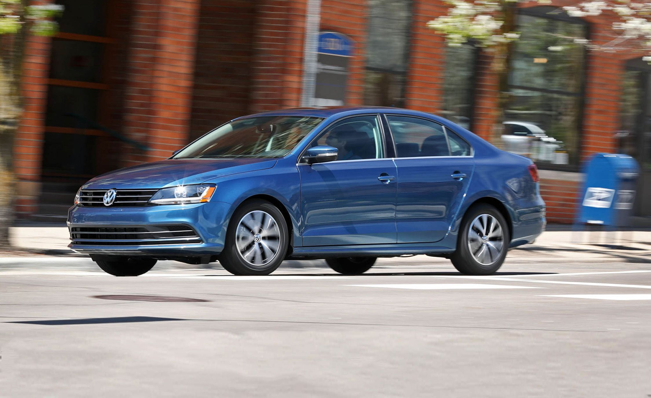 2017 Volkswagen Jetta Review Pricing and Specs