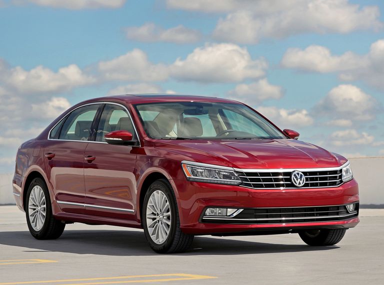 Discontinued Passat Highline on road Price