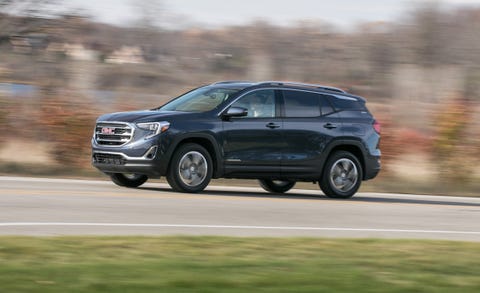 2018 GMC Terrain driving 2018 gmc terrain