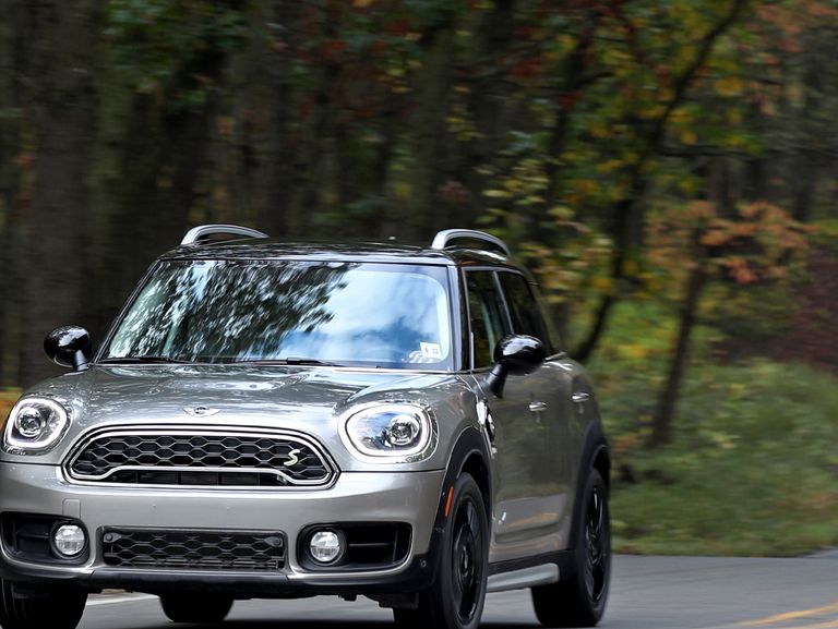 2018 Mini Cooper Countryman Review, Pricing, and Specs