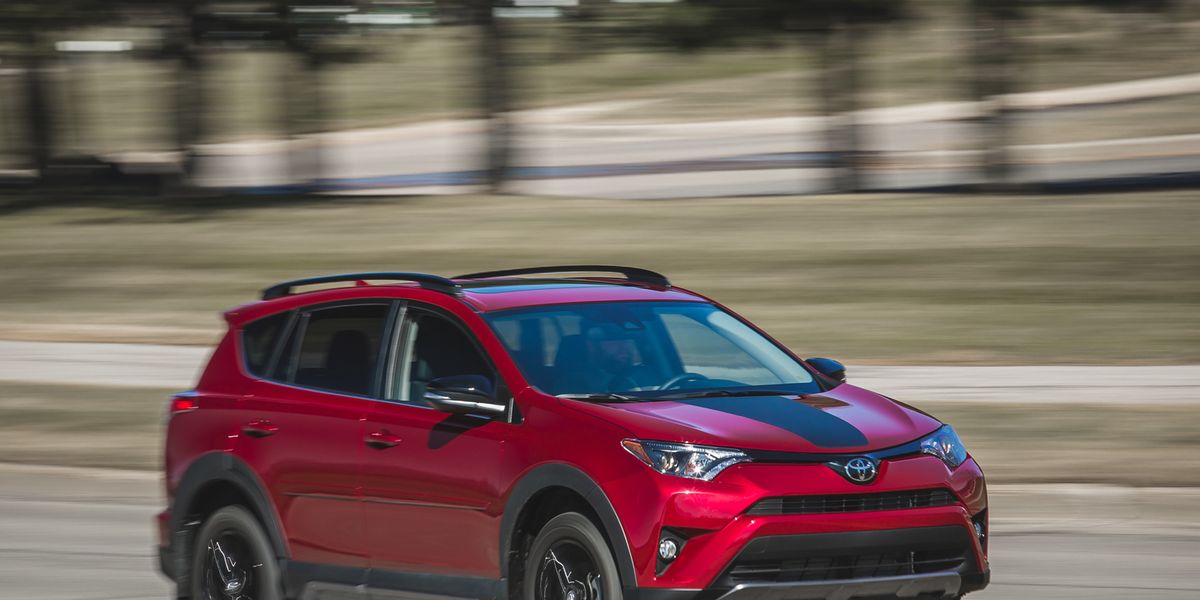 18 Toyota Rav4 Review Pricing And Specs