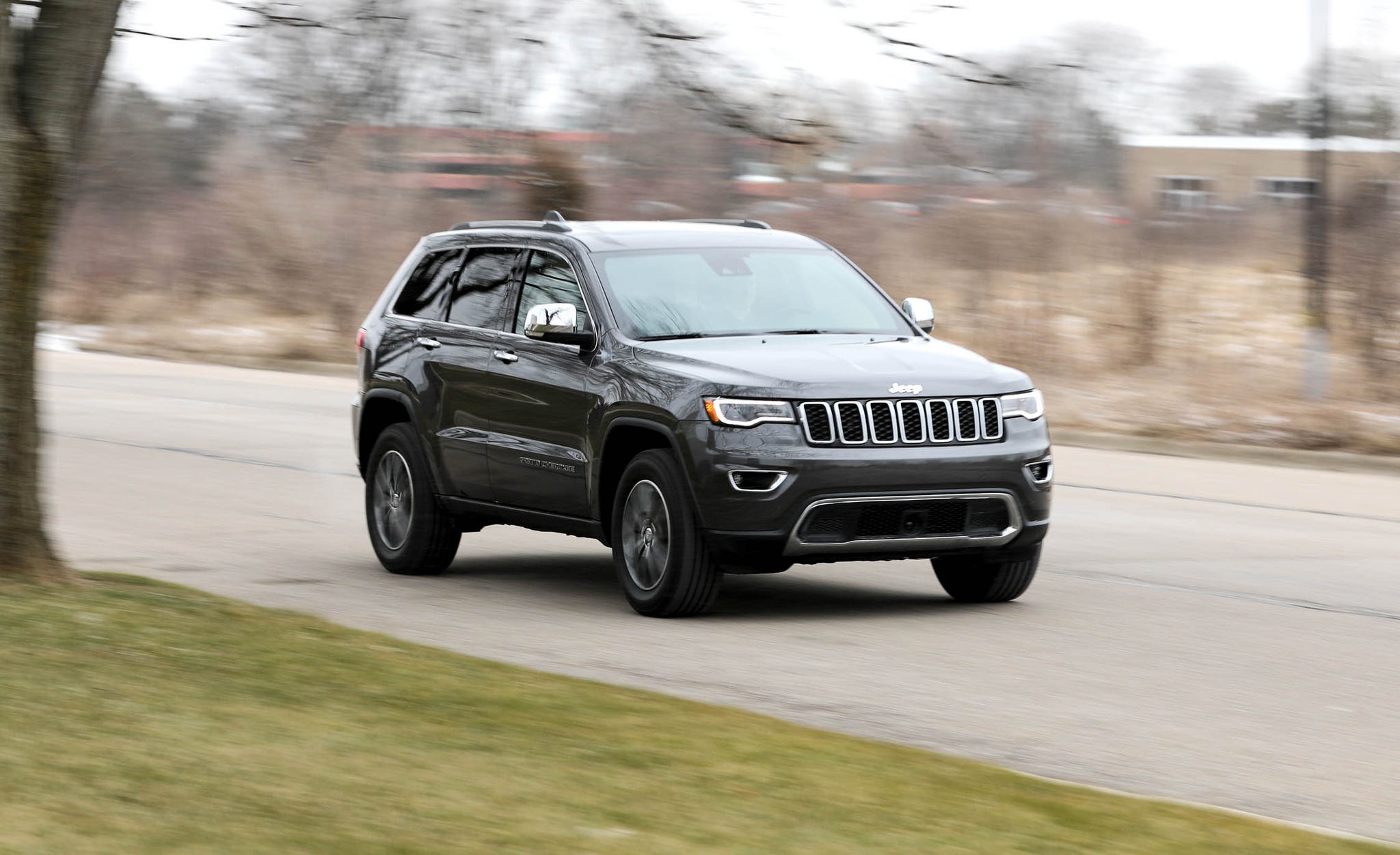 2018 Jeep Grand Cherokee Laredo 4Wd: Ultimate Adventure