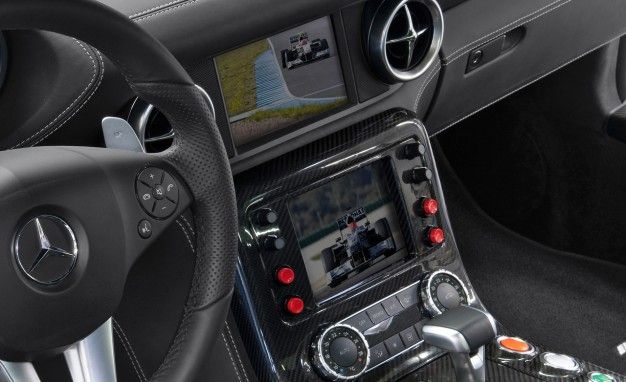 Mercedes-Benz SLS AMG F1 Pace Car center console