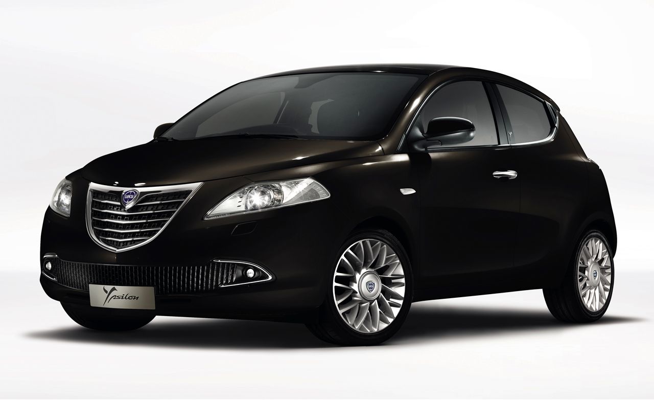 New Lancia Ypsilon tour of Italian dealerships kicks off, Lancia