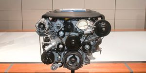 small-block v8 engine