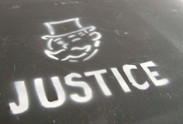 24 Hours of LeMons: The History of the LeMons Supreme Court's BRIBED Stencil