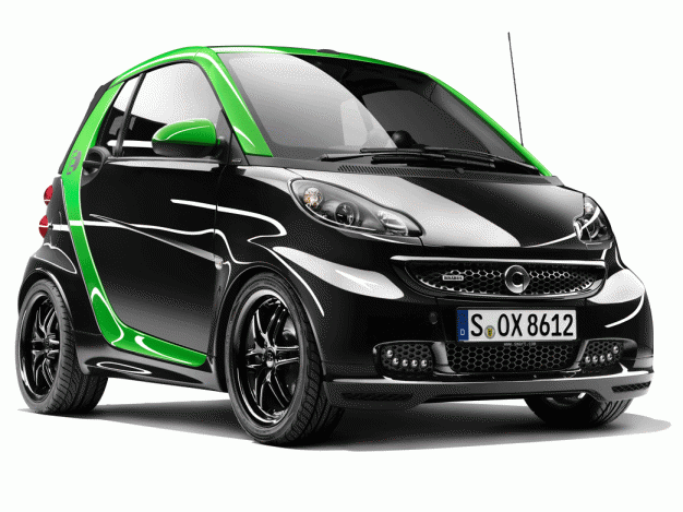 Smart ForTwo Brabus Electric Drive is a black and green upgrade