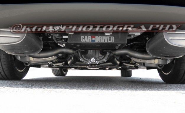 2015 Ford Mustang independent rear suspension (spy photo)