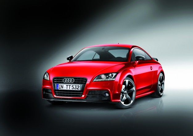 What's the difference between Audi RS vs S vs S line?