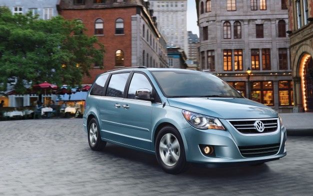 Volkswagen Routan Review, Pricing and Specs