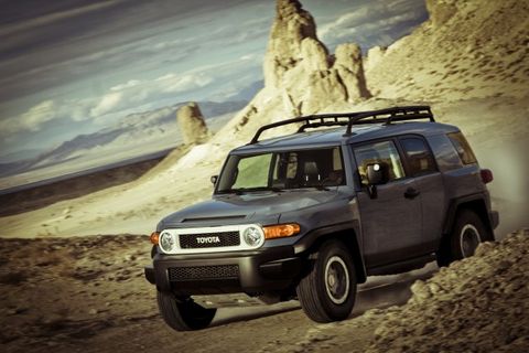 Toyota Gives Living Funeral To Fj Cruiser By Means Of Trail Teams