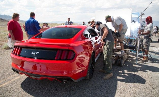 2015 Mustang joins Need for Speed Rivals as free download - CNET