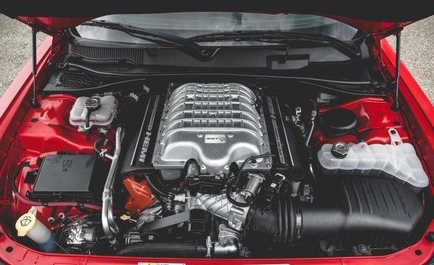 2015 Dodge Challenger SRT Hellcat supercharged 6.2-liter V-8 engine