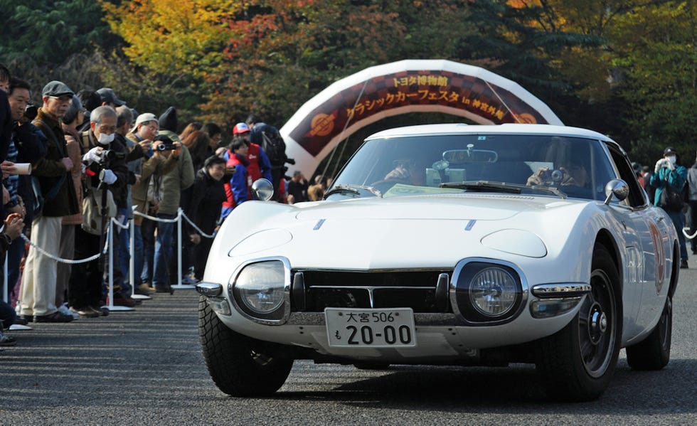 Toyota 2000gt Race