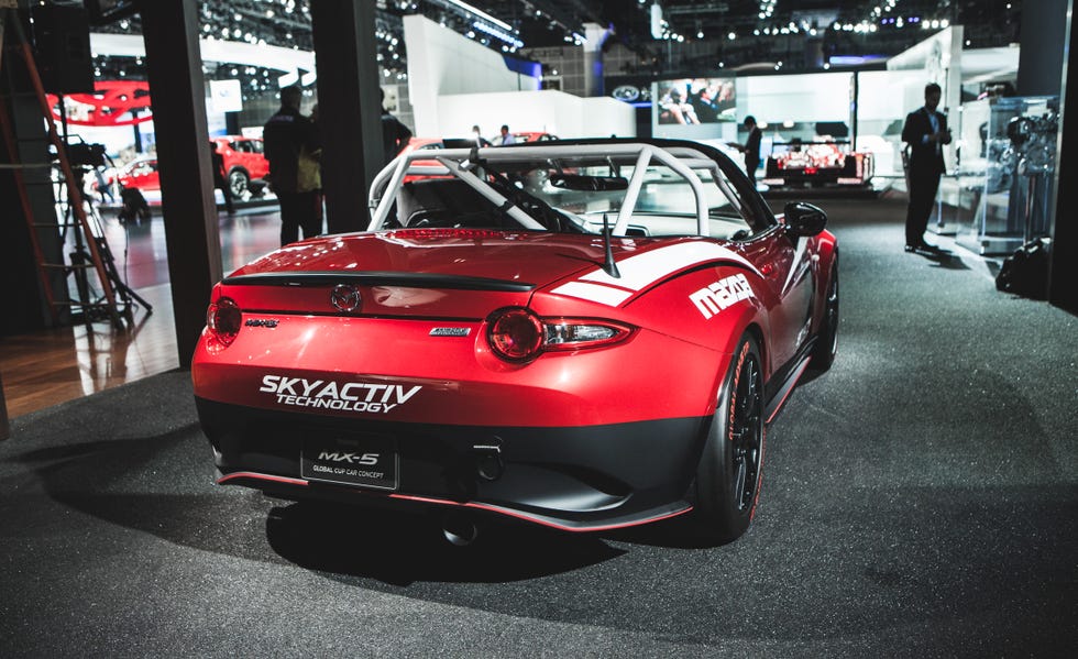 9 Things You Need to Know About the 2016 Mazda MX-5 Miata Cup