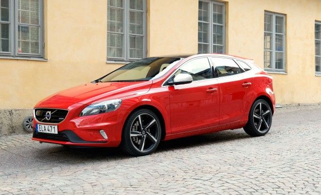 Volvo Confirms V40 Hatchback, Stretched S60L Coming to U.S. – News – Car  and Driver