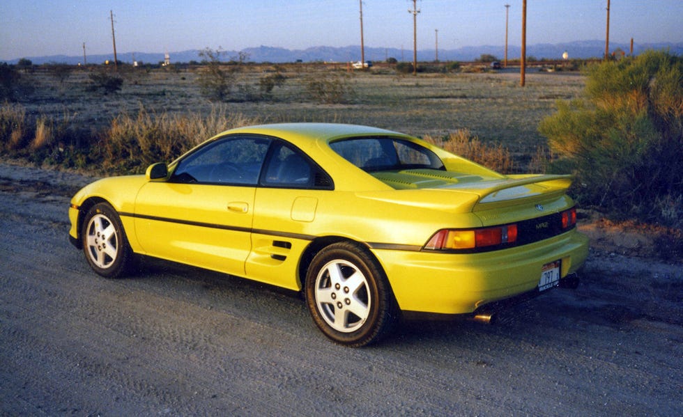 2000 toyota mr2