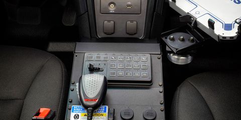 Machine, Center console, Gear shift, Luxury vehicle, Car seat, Electronics, Wire, 
