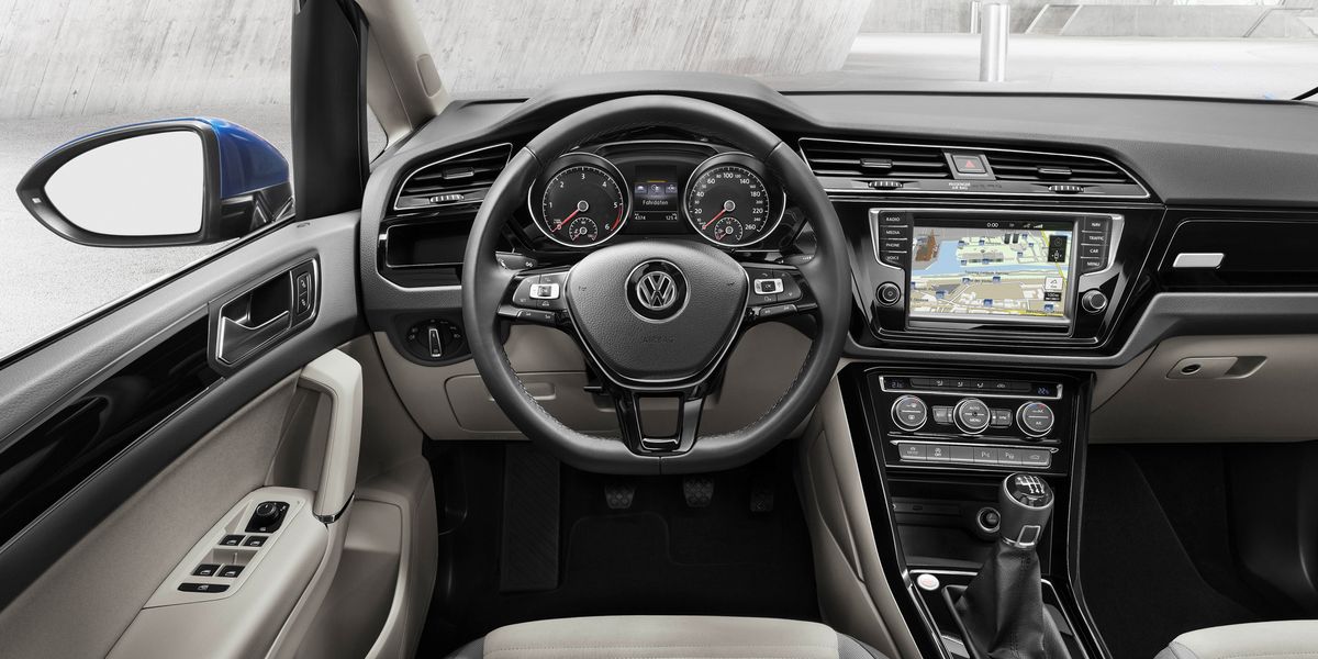Irrigatie excelleren bar All-New Volkswagen Touran Debuts – News – Car and Driver