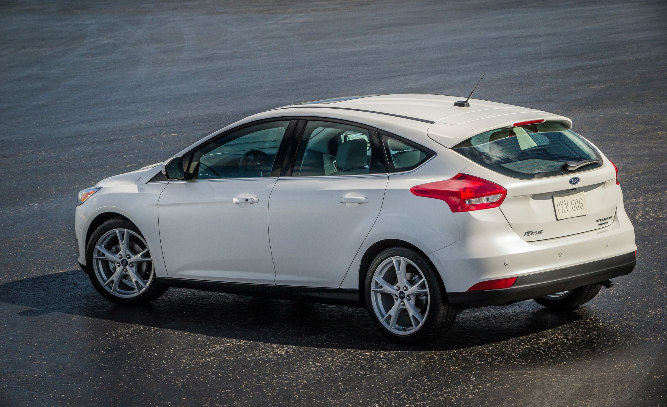 ford focus black window trim