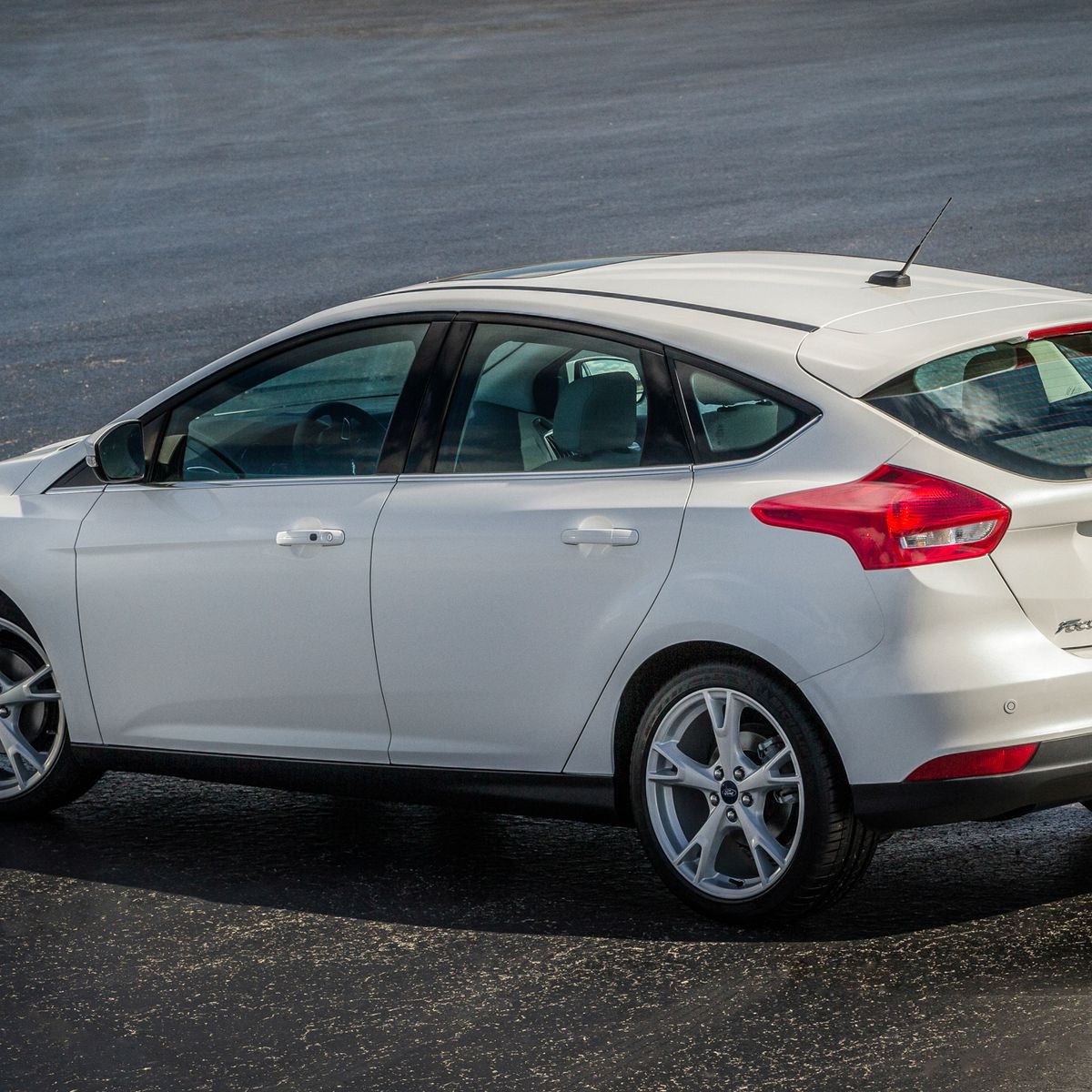 Full Pricing Details for the 2015 Ford Focus – News – Car and Driver