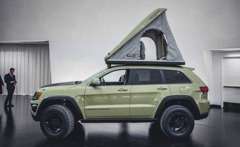 Jeep Grand Cherokee Overlander Concept Can Get Away From It News Car And Driver