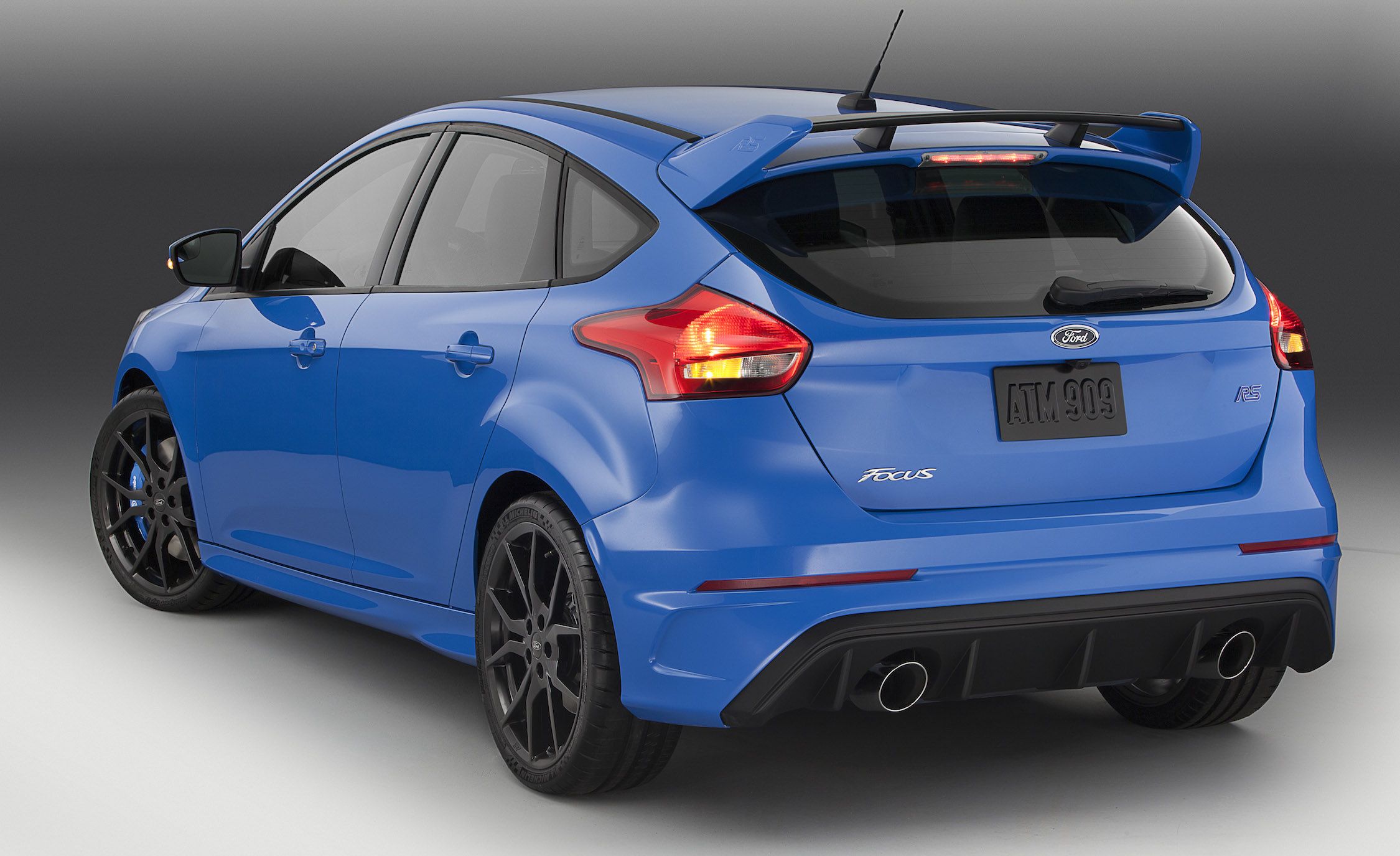 Electric blue ford focus discount