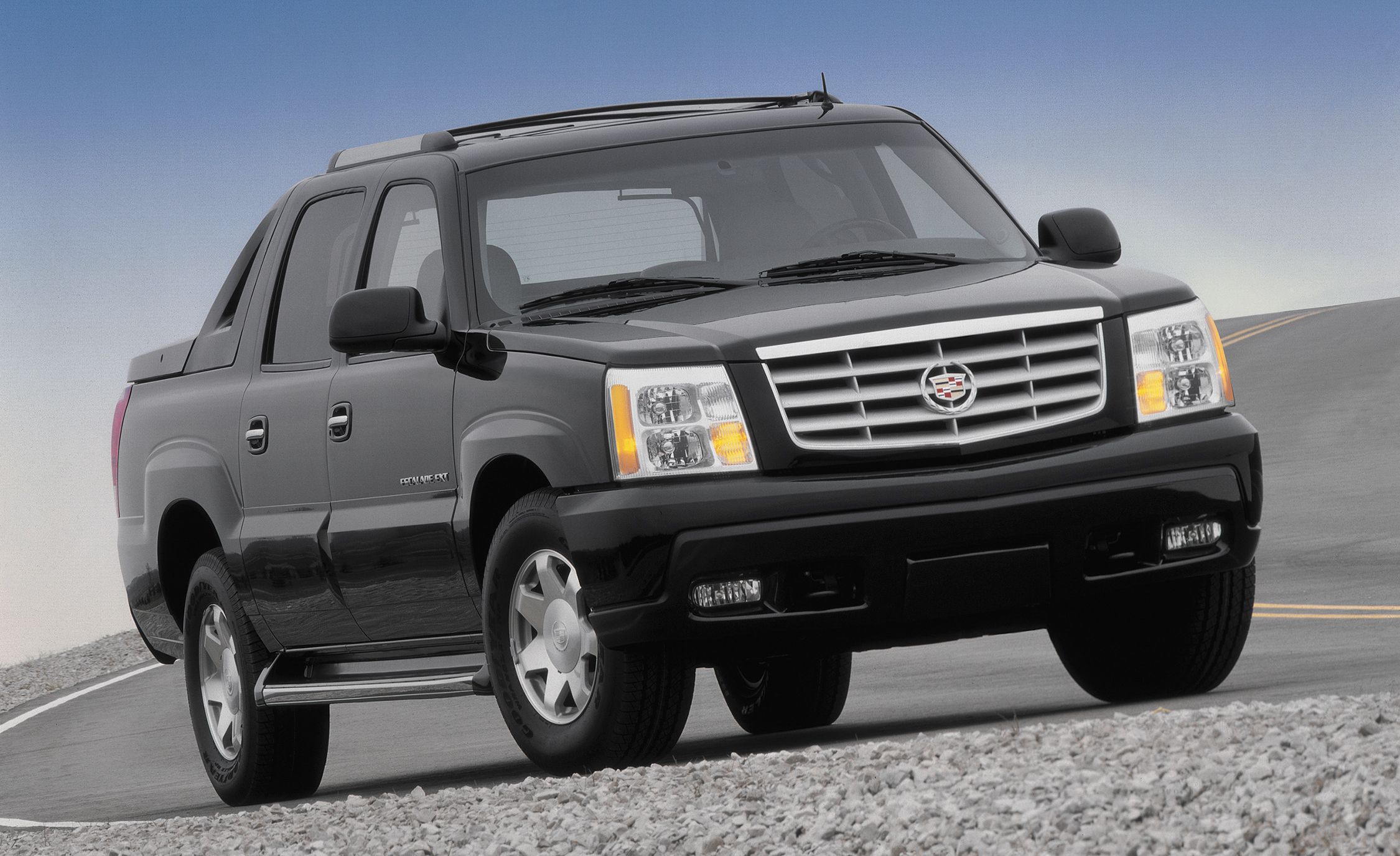 Cadillac Escalade Ext Review Pricing And Specs