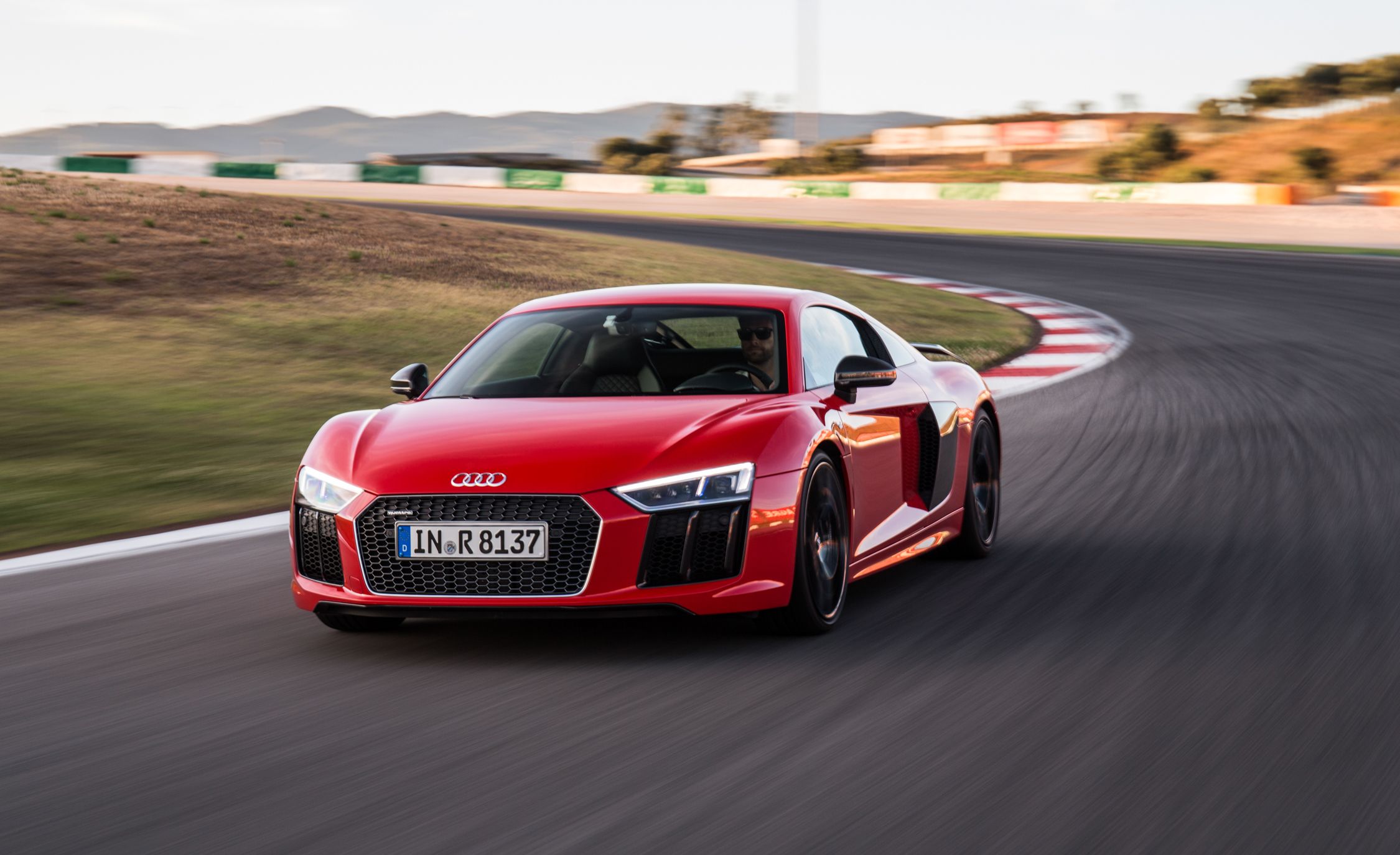 2017 Audi R8 Review, Pricing, and Specs