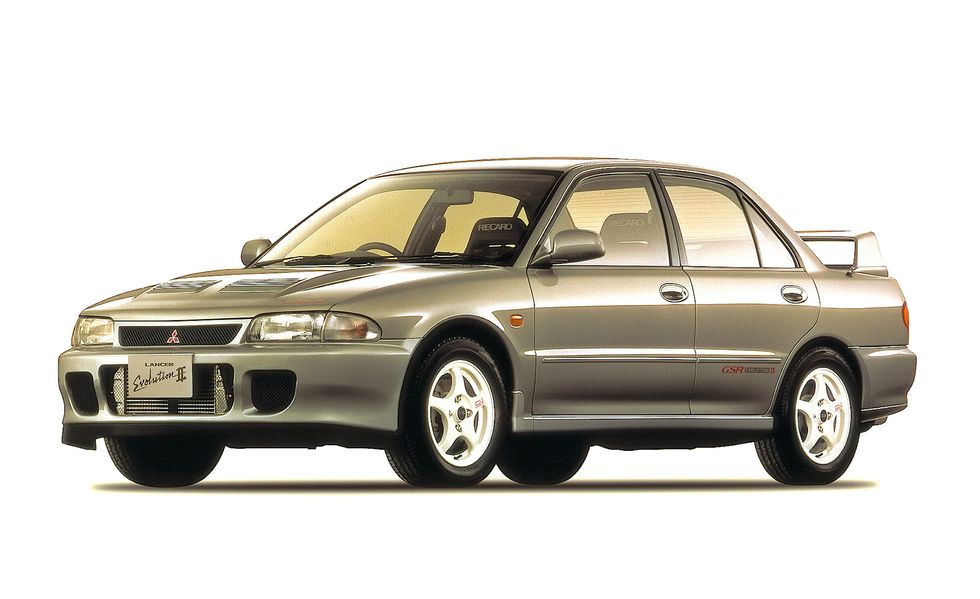 1992 Mitsubishi Montero Specs, Price, MPG & Reviews