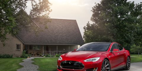 Tesla Model S In Insane Mode Vs Tesla Model S In
