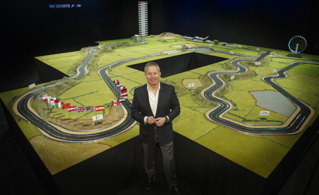 Scalextric race track online