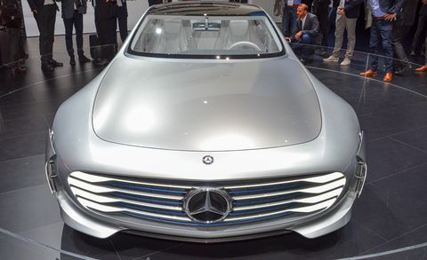 Automotive design, Mode of transport, Vehicle, Event, Land vehicle, Grille, Car, Personal luxury car, Mercedes-benz, Luxury vehicle, 