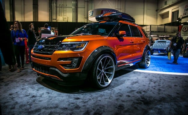 Ford Previews Edge and Explorer-based SEMA Concepts