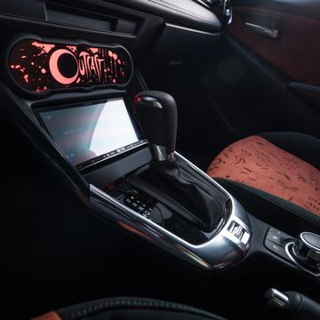 Motor vehicle, Automotive design, Personal luxury car, Center console, Luxury vehicle, Steering part, Steering wheel, Gear shift, Carbon, Supercar, 