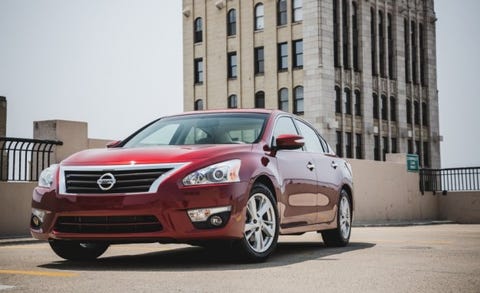Nissan Recalls Altima For Third Time To Fix Hood Latches News Curvy Dramatic Styling Mimics Ger Brother Maxima And Gives The Altima An Upscale Vibe