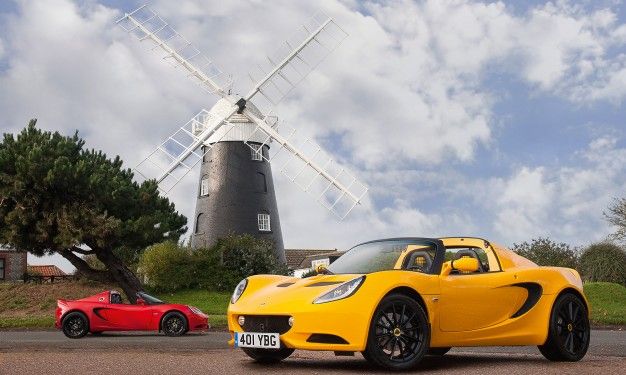 Lotus Elise Sport and Sport 220 Lose Weight, Add Tartan