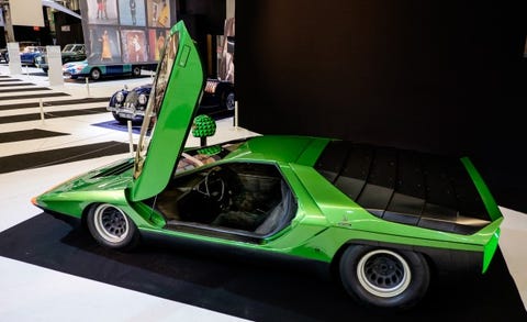 Alfa Romeo S Stunning 1968 Carabo Concept Ushered In The Angular