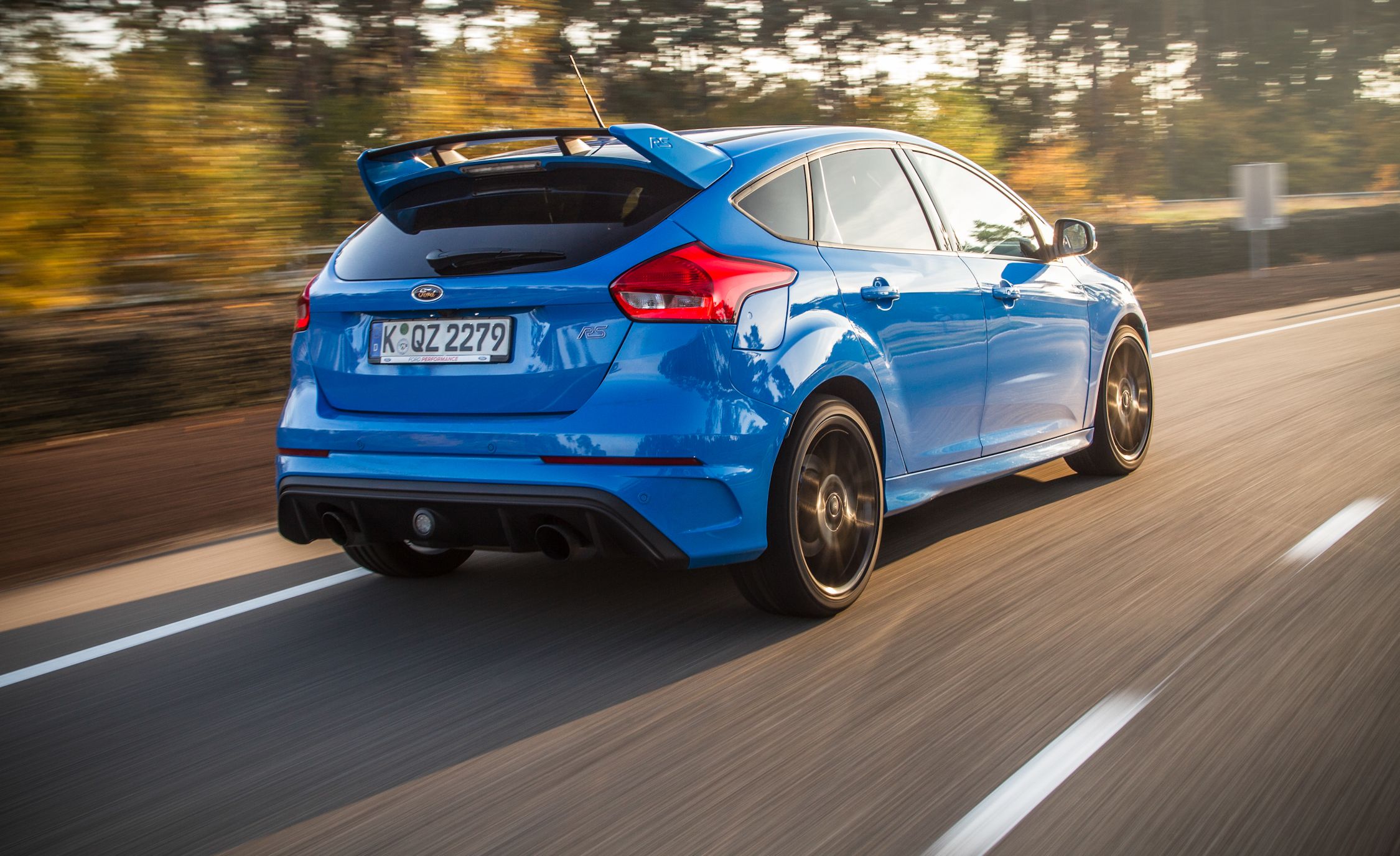 Ford Focus RS (2016) first ride review