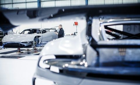 Behind-the-Scenes-at-Aston-Martin-PLACEMENT