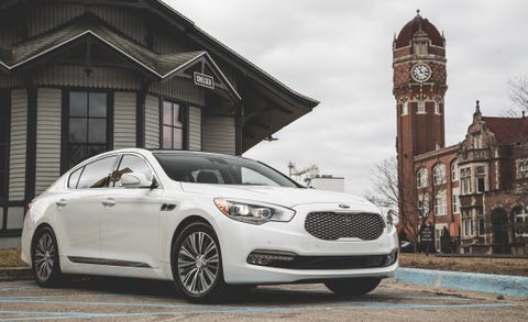 Tire, Wheel, Automotive design, Clock tower, Vehicle, Rim, Headlamp, Alloy wheel, Grille, Car, tire, wheel, automotive design, clock tower, vehicle, rim, headlamp, alloy wheel, grille, car,