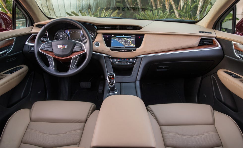 2017 cadillac xt5 suv interior dash and fronts seats