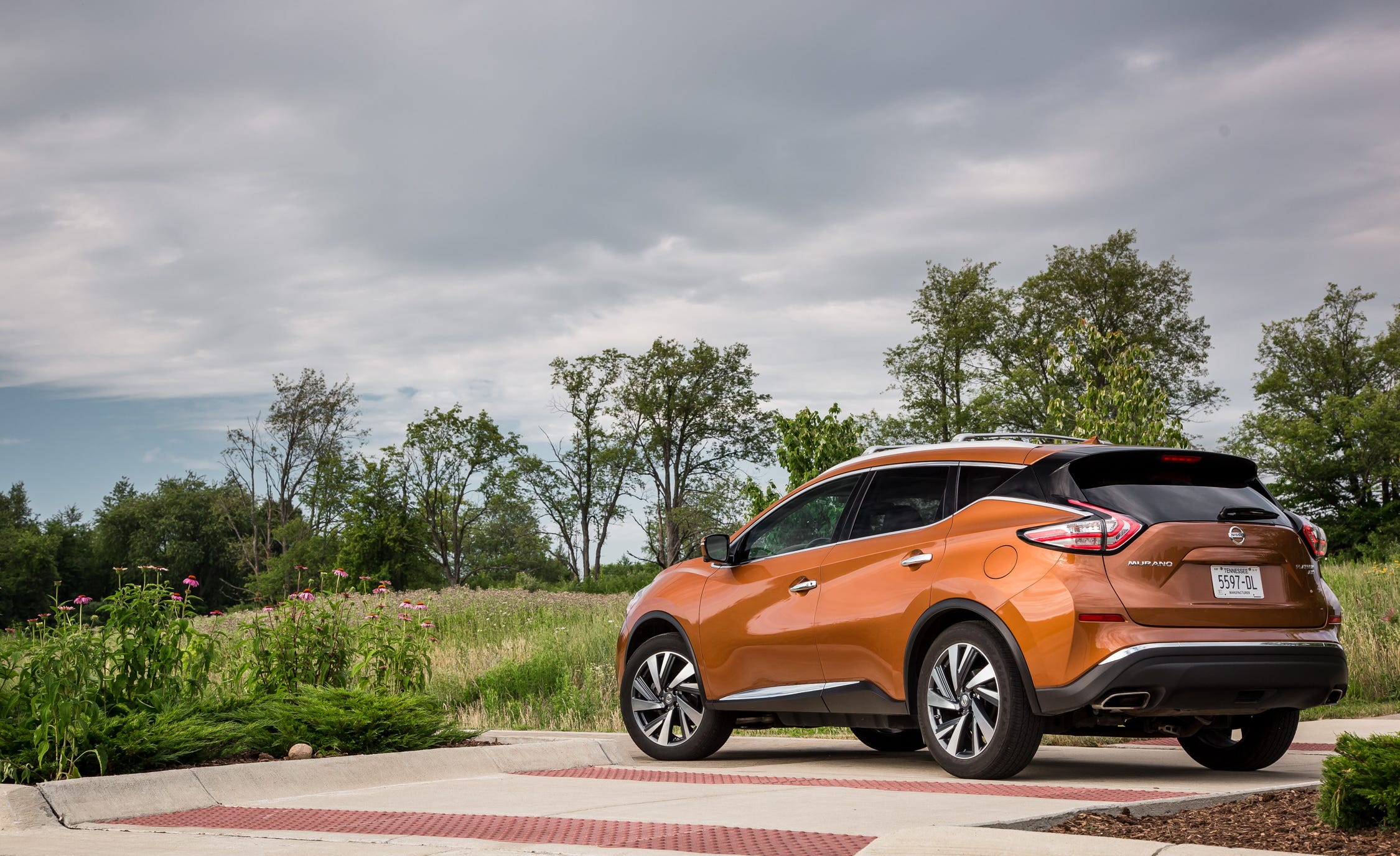 2017 Nissan Murano Review, Pricing, and Specs