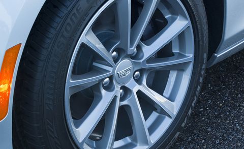 Tire, Wheel, Automotive tire, Automotive design, Alloy wheel, Automotive wheel system, Spoke, Rim, Automotive exterior, Synthetic rubber, 