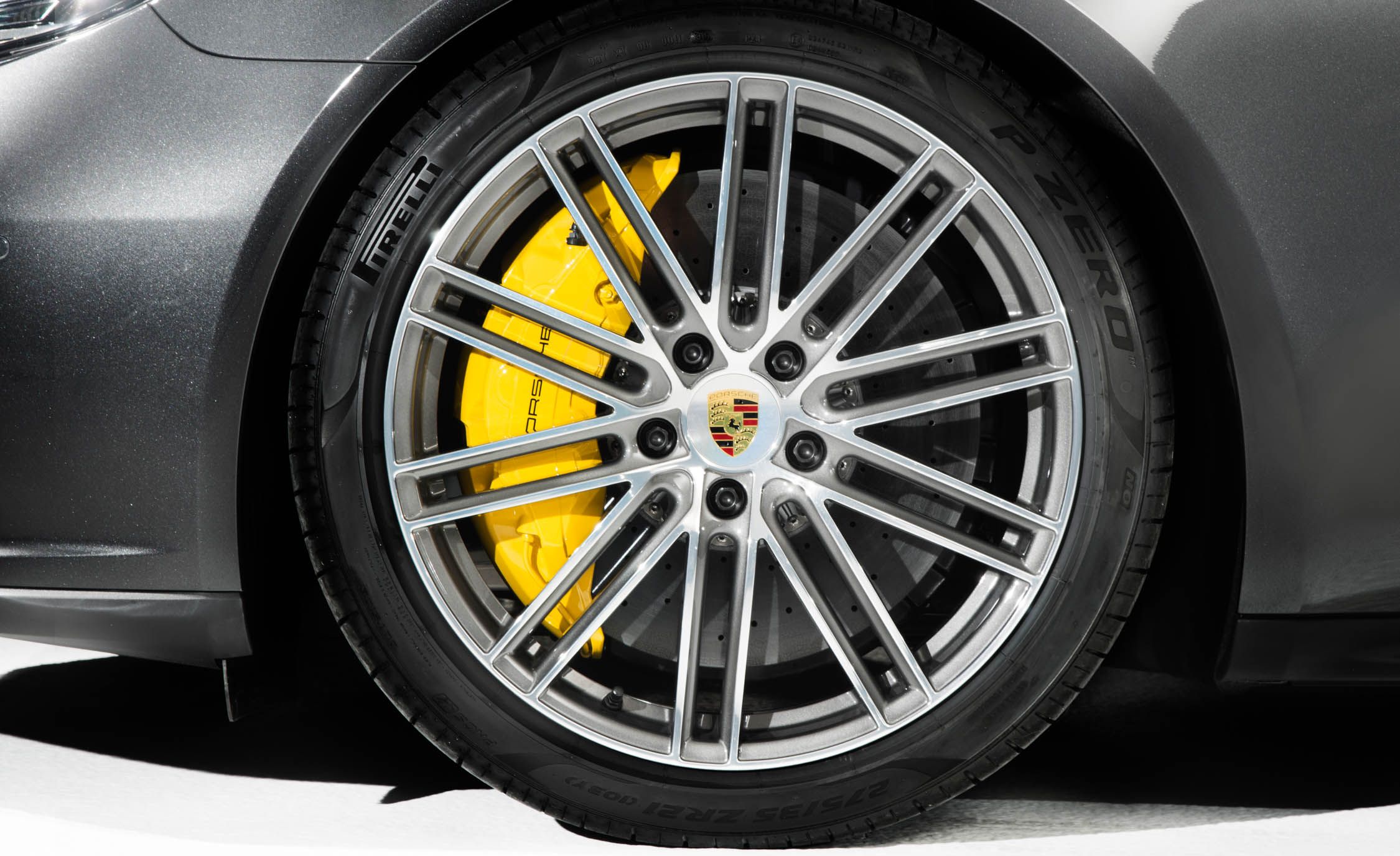 15 Tech Tidbits On The All New 2017 Porsche Panamera