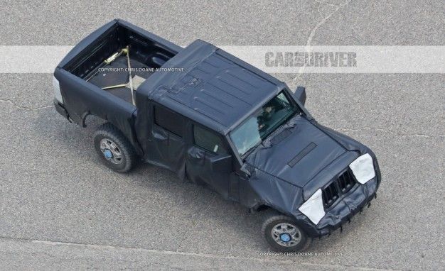 2018 Jeep Wrangler Pickup (spy photo)